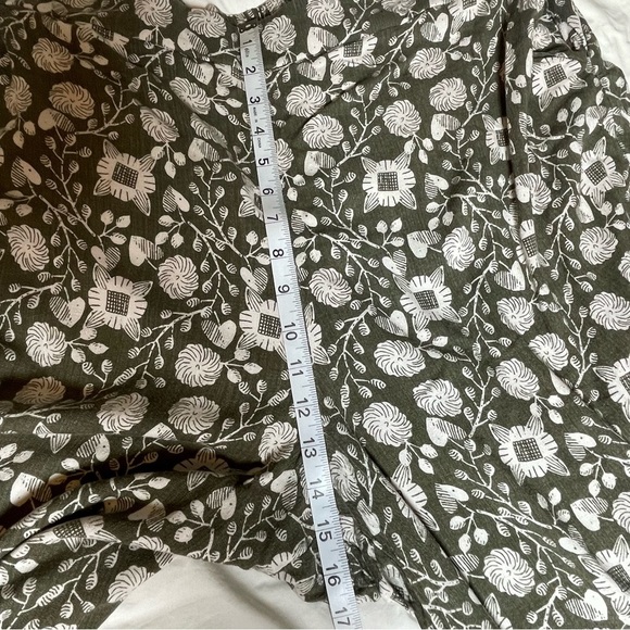 Max Studio Green and Ecru Floral Pants 3XL - Picture 6 of 10